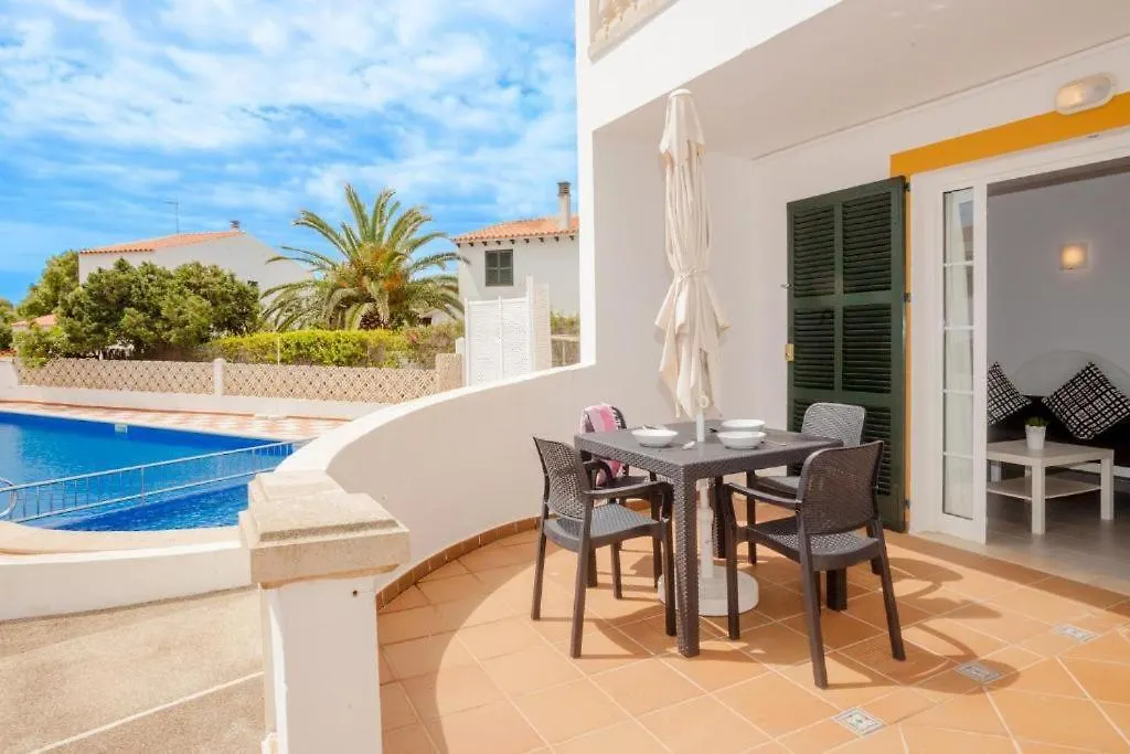 Family Apartment In Ciutadella Cala en Bosc Spanien