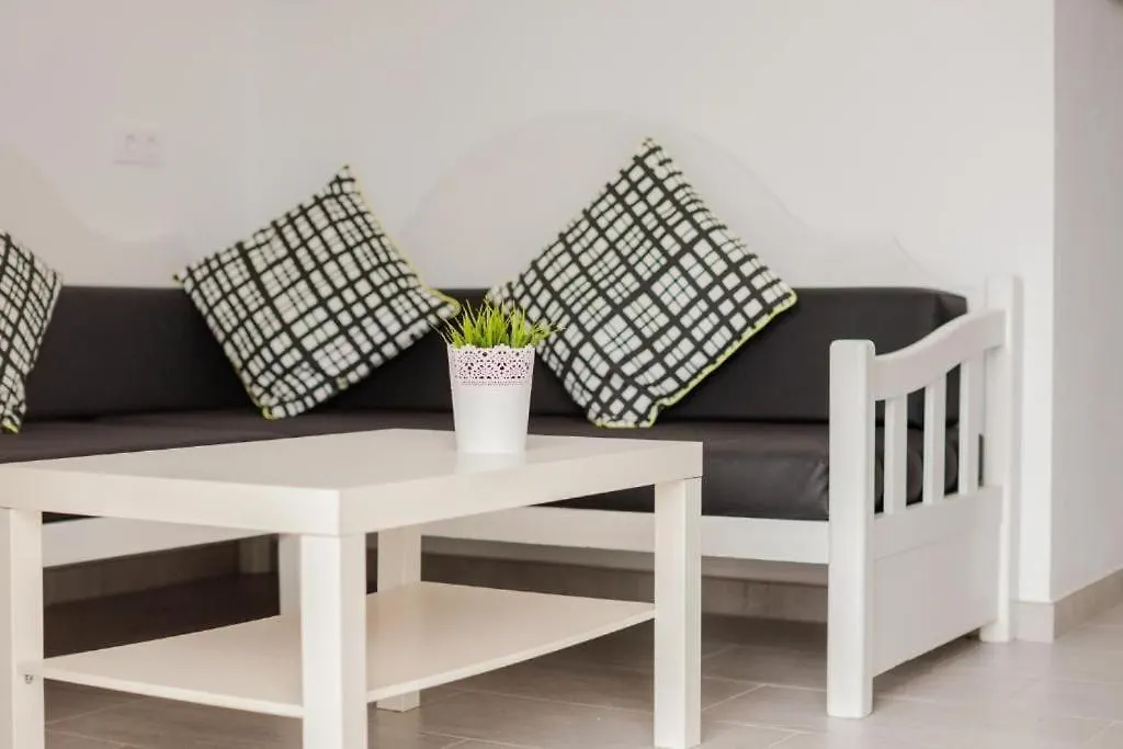 Family Apartment In Ciutadella Cala en Bosc